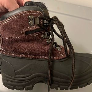 Coleman kids boots size 12